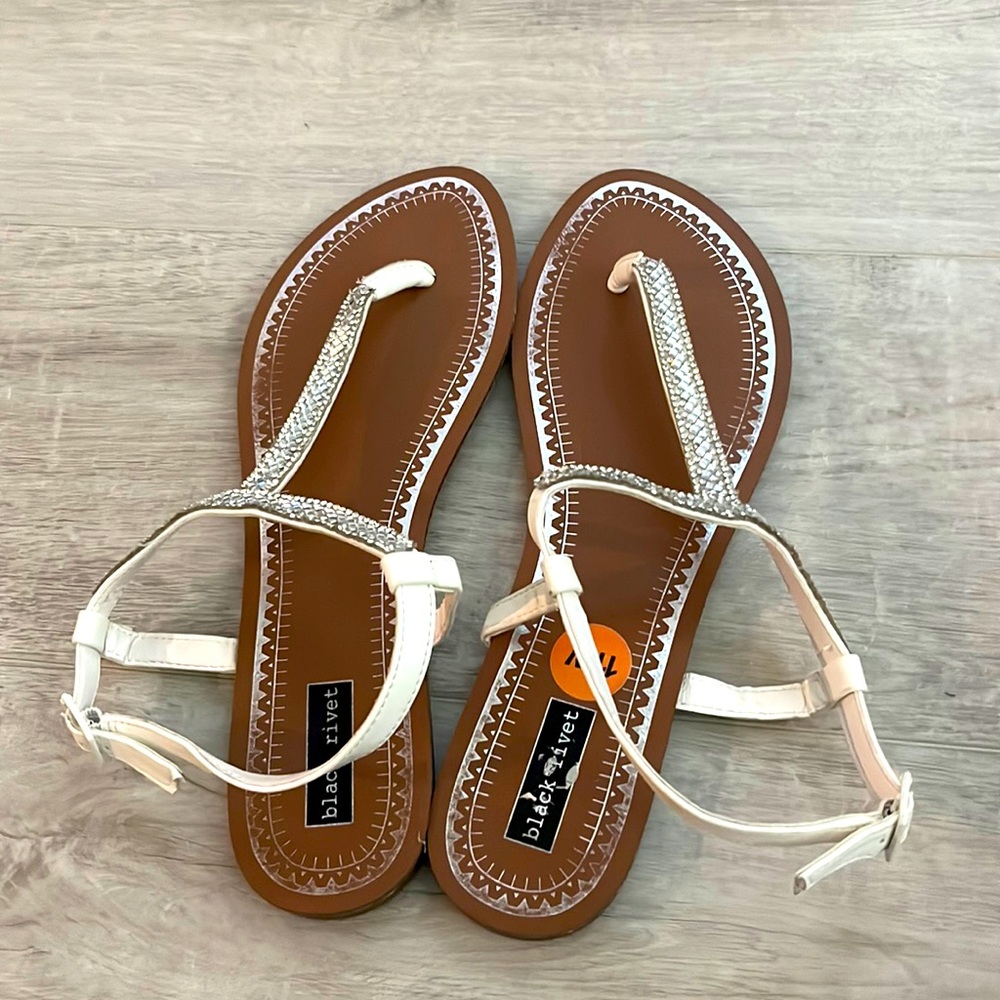 Women’s 11 Sandals